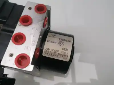 Pezzo di ricambio per auto di seconda mano abs per opel combo life e opel combo riferimenti oem iam 95525980  51902576 - 10097016143