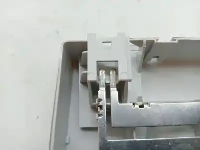 Peça sobressalente para automóvel em segunda mão luz interior por bmw serie 1 berlina (e81/e87) serie 1 120d referências oem iam 695125201  