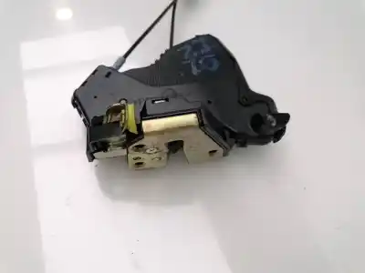 Peça sobressalente para automóvel em segunda mão fechadura da porta dianteira esquerda por toyota corolla (e12) 1cdftv referências oem iam 6904002152  