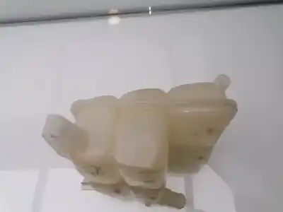 Second-hand car spare part coolant expansion tank for ford kuga (cbv) ufda oem iam references 1739015  8v618k218a