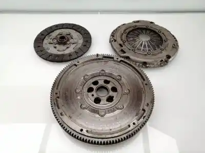 Pièce détachée automobile d'occasion KIT D'EMBRAYAGE pour SEAT IBIZA (6P1)  Références OEM IAM 04C105266E   Pièce détachée automobile d'occasion KIT D'EMBRAYAGE pour SEAT IBIZA (6P1)  Références OEM IAM 04C105266E