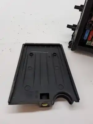 Second-hand car spare part fuse box unit for jeep compass (mp) jeep oem iam references 68282231aa  68286175aa - 68365707aa