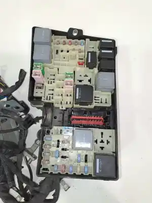 Second-hand car spare part fuse box unit for volvo v40 r-design kinetic oem iam references 31409757  