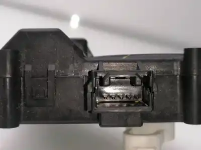 Second-hand car spare part air conditioning hatches opening motor for lexus is (ds2/is2) 2ad oem iam references 0638000172  