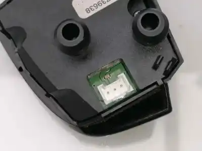Peça sobressalente para automóvel em segunda mão comandos do volante por volvo c30 d4164t referências oem iam 30739641  30739638