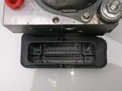 Peça sobressalente para automóvel em segunda mão abs por dacia duster ambiance 4x2 referências oem iam 476608845r  0265243681 - 0265243681