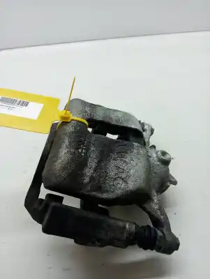 Автозапчастина б/у ПЕРЕДНІЙ правий гальмівний супорт для VOLKSWAGEN T-ROC  Посилання на OEM IAM 8V0615124  