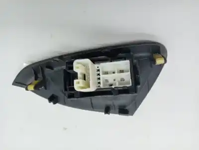 Second-hand car spare part right front power window switch for citroen c1 1.0 cat (cfb / 384f) oem iam references b000954680  
