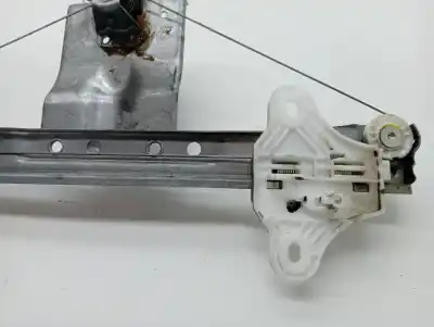 Pezzo di ricambio per auto di seconda mano alzacristalli posteriore destro per renault clio iv authentique riferimenti oem iam 827003722r  