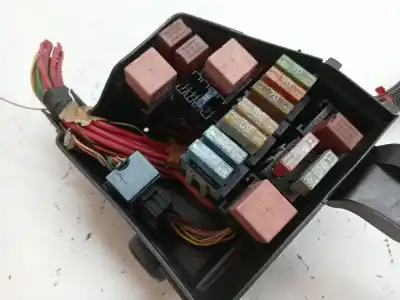 Second-hand car spare part fuse box unit for dacia logan ii sl audacia 90 cv / 66 kw oem iam references 6001551084  