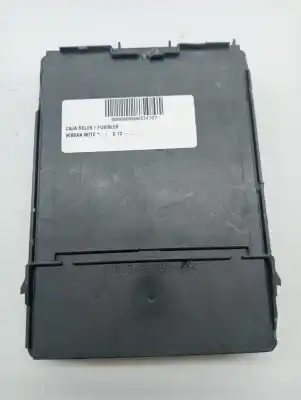Peça sobressalente para automóvel em segunda mão caixa de fusíveis e relés por nissan note (e12) 1.2 referências oem iam 284b71hz4a