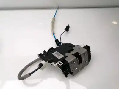 Автозапчастина б/у ЗАМОК ЗАДНЬОГО ПРАВОГО ДВЕРЯ для MERCEDES-BENZ CLASE A W176  Посилання на OEM IAM A2047302835  