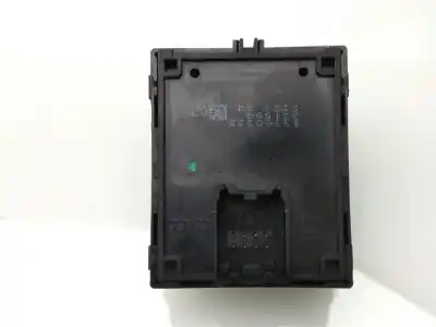 Pezzo di ricambio per auto di seconda mano interruttore alzacristalli anteriore sinistro per opel adam b14xer riferimenti oem iam 13360335  