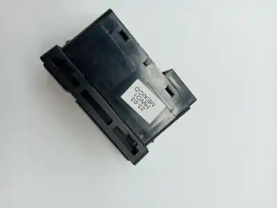 Second-hand car spare part hazard warning lights for bmw 3 (e46) 320 d oem iam references 318368920  