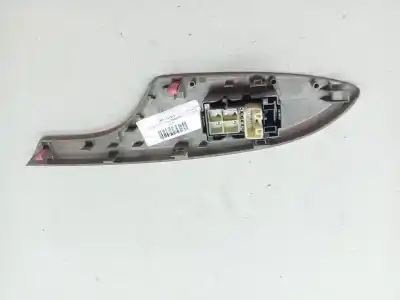 Peça sobressalente para automóvel em segunda mão botão / interruptor elevador vidro traseiro direito por toyota corolla (e11) 2.0 turbodiesel cat referências oem iam 8481052030