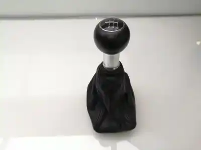 Second-hand car spare part Gear Lever Trim for AUDI A4 AVANT (8E) 1.8 T Quattro OEM IAM references 8E0863278CM1KT  8E0863278CM