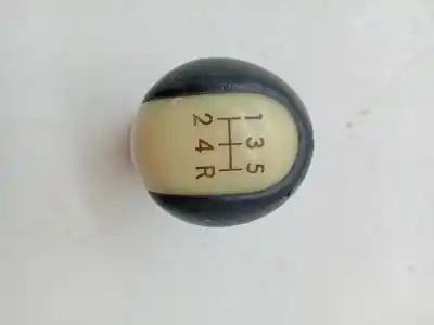 Pezzo di ricambio per auto di seconda mano Pomello Della Leva Del Cambio per TOYOTA YARIS (KSP9/SCP9/NLP9) * Riferimenti OEM IAM 335040D070B0  