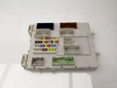 Pezzo di ricambio per auto di seconda mano Scatola Relè/fusibili per FORD FOCUS TURN. T1DA Riferimenti OEM IAM   JV6T14A073EC - F1FT14A073BD