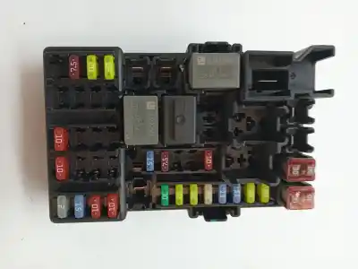 Pezzo di ricambio per auto di seconda mano scatola relè/fusibili per opel corsa e (x15) 1.4 turbo (08, 68) riferimenti oem iam 2b0z4010f  