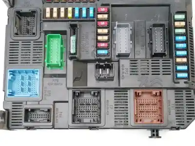 Pezzo di ricambio per auto di seconda mano scatola relè/fusibili per citroen c-elysée bh02 riferimenti oem iam 9819849680  