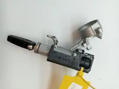 Recambio de automóvil de segunda mano de CONMUTADOR DE ARRANQUE para OPEL CORSA E  referencias OEM IAM 13383062  