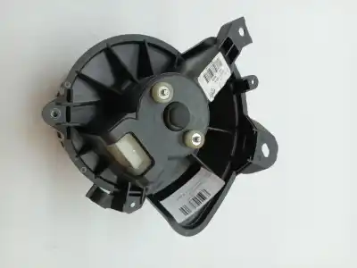 Pezzo di ricambio per auto di seconda mano MOTORE DI RISCALDAMENTO per OPEL CORSA E  Riferimenti OEM IAM 13335075  