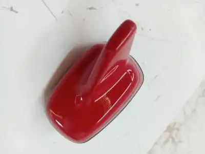 Pezzo di ricambio per auto di seconda mano antenna per audi a3 (8v1, 8vk) 2.0 tdi riferimenti oem iam 8v0035503n