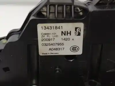 Second-hand car spare part left front door lock for opel corsa e van 1.3 cdti oem iam references 13431841  