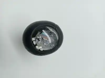 Second-hand car spare part gear lever knob for bmw 3 (e46) 320 d oem iam references 82239405688