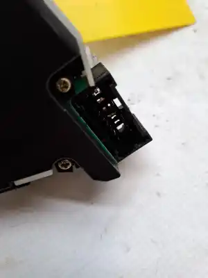 Pezzo di ricambio per auto di seconda mano comando pulito per nissan note ii (e12) nissan note riferimenti oem iam 25260ed501  