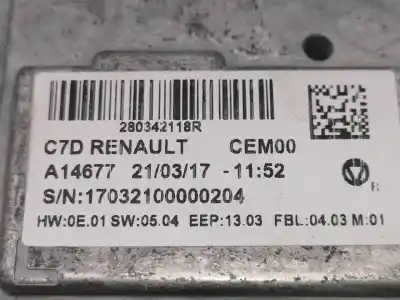 Peça sobressalente para automóvel em segunda mão módulo / sistema de navegação gps por renault kadjar experience referências oem iam 280342118r  