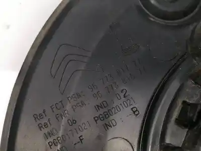 Автозапчастина б/у капки ступиці для citroen jumpy spacetourer 2.0 blue-hdi fap посилання на oem iam 9677381777  