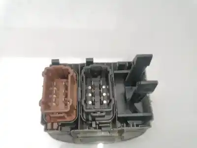 Peça sobressalente para automóvel em segunda mão trocar por renault trafic ii combi renault trafic referências oem iam 8200009045  