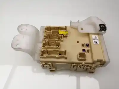 Second-hand car spare part FUSE BOX UNIT for TOYOTA AURIS  OEM IAM references 63583367  8273012X80A