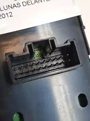 Peça sobressalente para automóvel em segunda mão botão / interruptor elevador vidro dianteiro esquerdo por kia optima optima (2015 -2020) referências oem iam 935702t020  