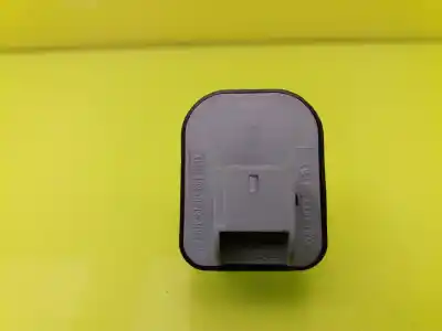 Pezzo di ricambio per auto di seconda mano controllo specchio per audi a4 berlina (8e) blb riferimenti oem iam 8e0959565  