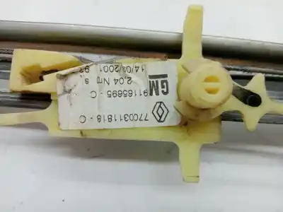 Second-hand car spare part driver left window regulator for renault trafic combi (ab 4.01) generation expression combi corto oem iam references 7700311818  