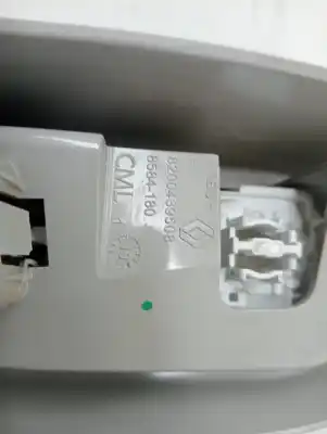 Second-hand car spare part interior light for renault kangoo express 1.5 dci oem iam references 8200439508  