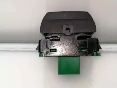 Peça sobressalente para automóvel em segunda mão trocar por renault clio iv h4bb4 referências oem iam 251534917r  