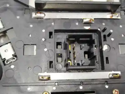 Second-hand car spare part interior light for ssangyong rexton d27dtp oem iam references 7771008100   Second-hand car spare part interior light for ssangyong rexton d27dtp oem iam references 7771008100