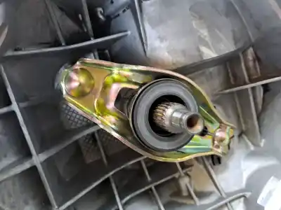 Pezzo di ricambio per auto di seconda mano riduttore per audi a4 avant (8e) a4 avant 8e riferimenti oem iam hcf  