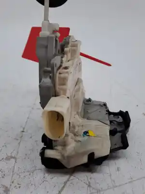 Pezzo di ricambio per auto di seconda mano serratura porta posteriore sinistra per audi a4 avant (8e) a4 avant 8e riferimenti oem iam 8e0839015aa  