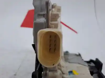 Pezzo di ricambio per auto di seconda mano serratura porta posteriore sinistra per audi a4 avant (8e) a4 avant 8e riferimenti oem iam 8e0839015aa  