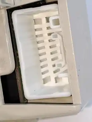 Second-hand car spare part interior light for volvo v40 d4162t oem iam references 31271506  