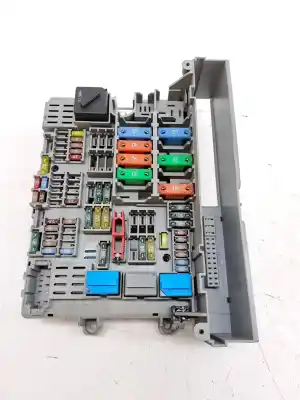 Pezzo di ricambio per auto di seconda mano scatola relè/fusibili per bmw serie 1 berlina (e81/e87) serie 1 120d riferimenti oem iam 61146978273