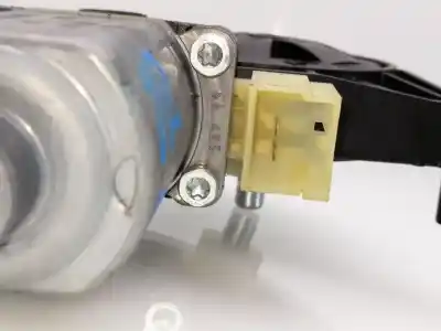 Pezzo di ricambio per auto di seconda mano motore alzacristalli anteriore destro per audi a3 (8v) ambiente riferimenti oem iam 5q0959801b  0130822717