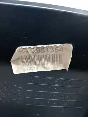 Pezzo di ricambio per auto di seconda mano coperchio motore per volvo v40 d4162t riferimenti oem iam 31338579  2951354