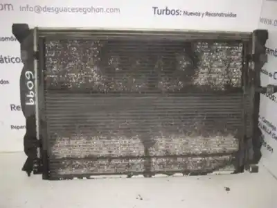 Peça sobressalente para automóvel em segunda mão Radiador De água por AUDI A4 B7 (8EC) 2.0 TDI 16V Referências OEM IAM 8E0121251A  8E0121251A