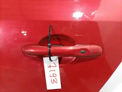 Peça sobressalente para automóvel em segunda mão Puxador Exterior Traseiro Esquerdo por RENAULT FLUENCE 1.5 dCi Diesel FAP 90 CV / 66 KW Referências OEM IAM 806B04979R,806070032R, 806B02596R,806B03847R, 806B  