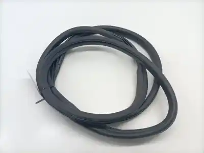 Peça sobressalente para automóvel em segunda mão Junta Vedante Da Porta por BMW SERIE 3 BERLINA (E90) N47D200 Referências OEM IAM 51727247259  